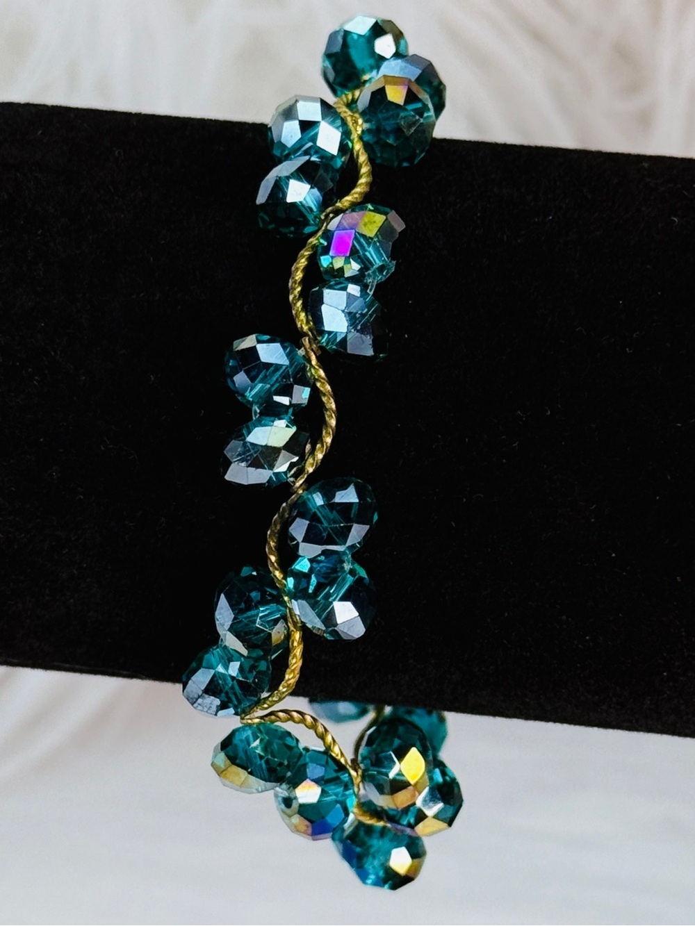 Gold ltone and Teal Crystal Bracelet